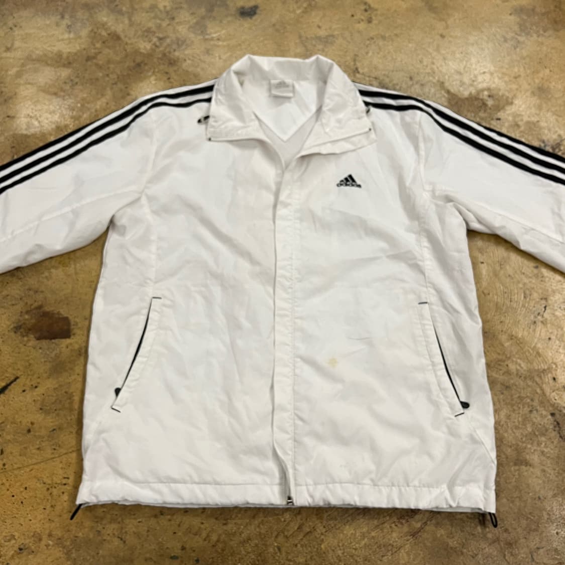 아디다스 흰검 화이트 블랙 바람막이 95 상품이미지3