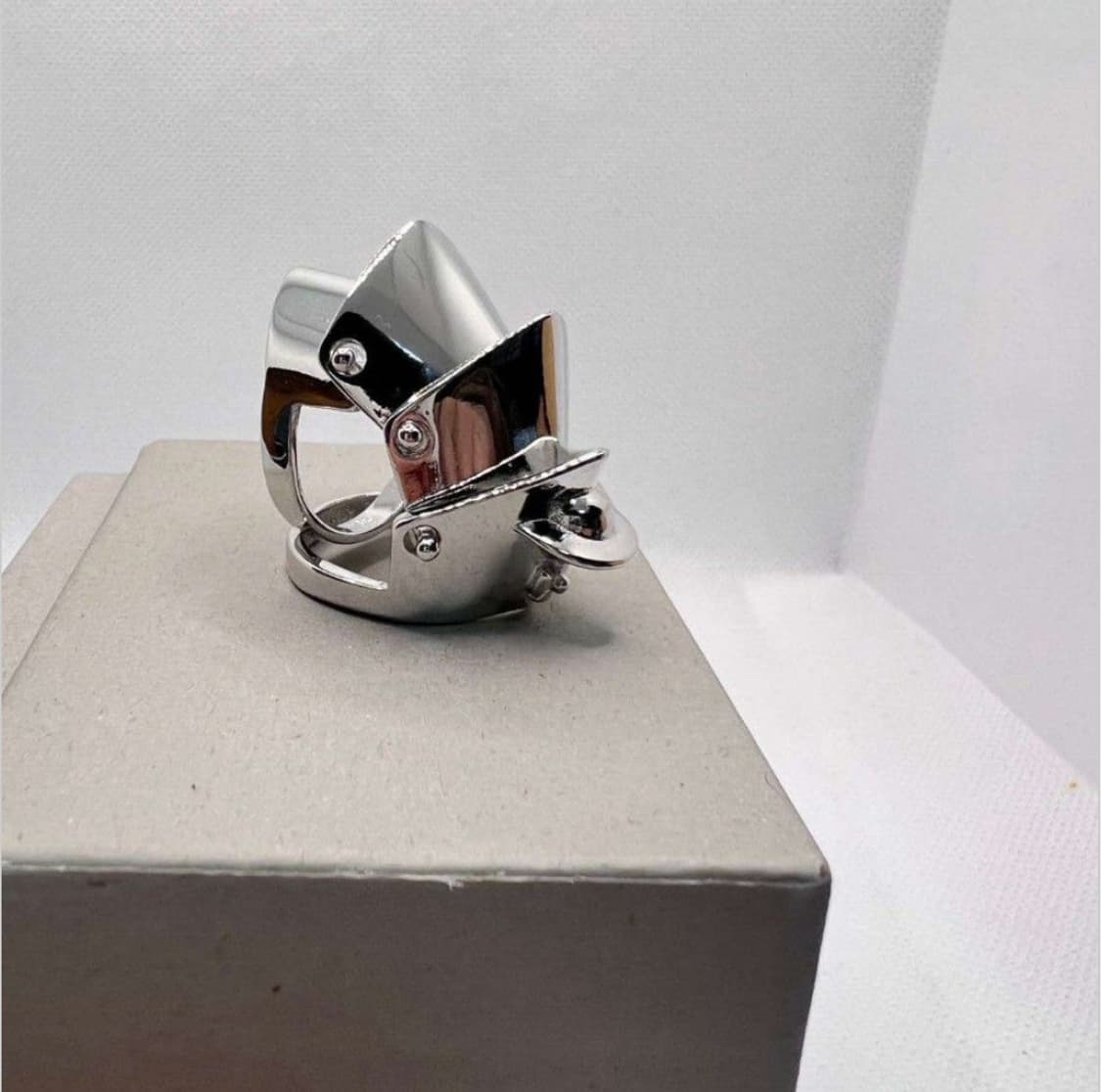 비비안웨스트우드 아카이브 4단 너클링 상품이미지6