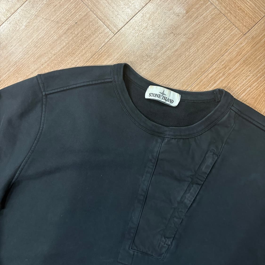 스톤아일랜드 20ss 와펜 히든 지퍼 포켓 스웻셔츠 상품이미지2