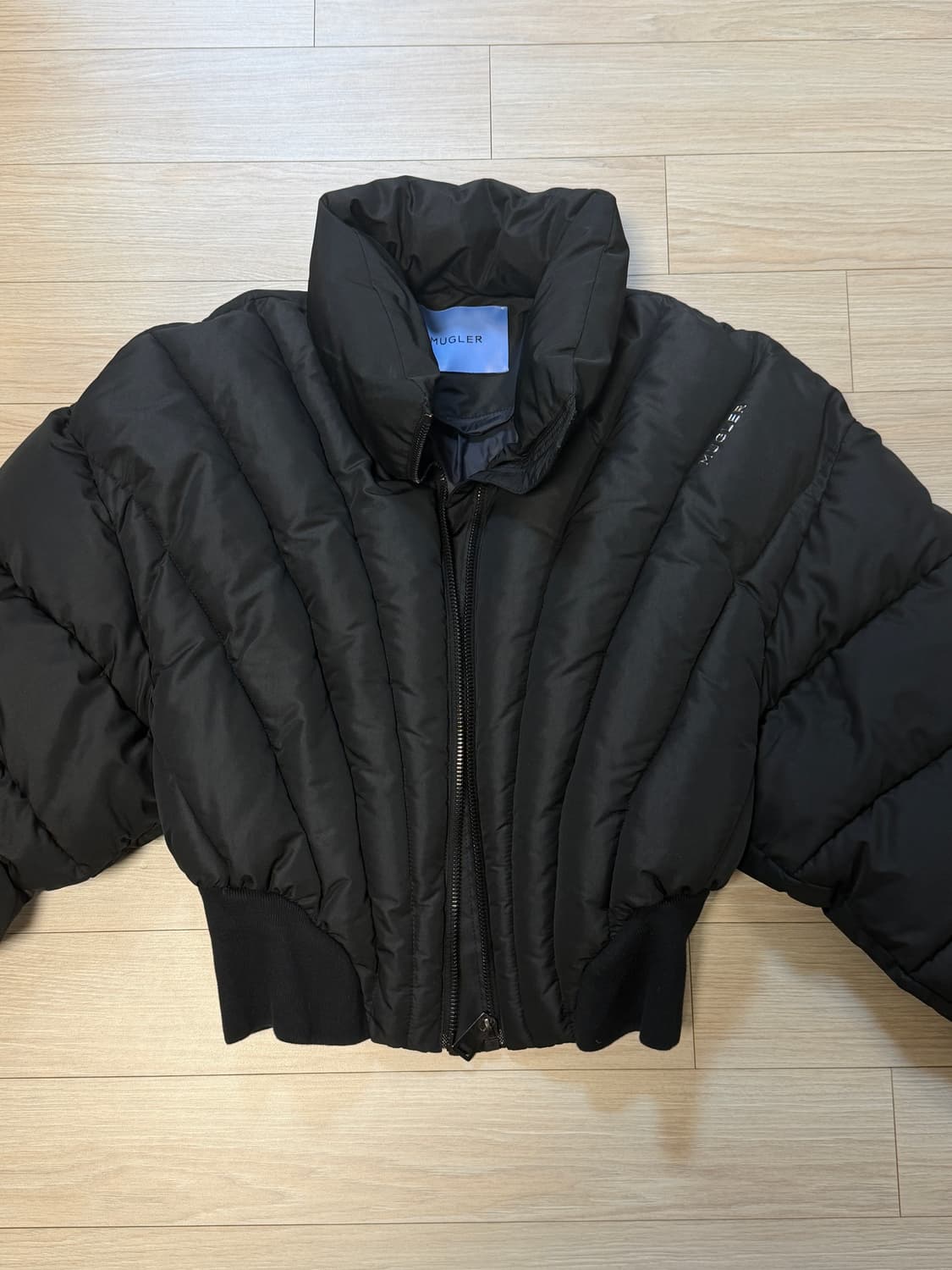 뮈글러 퍼프 자켓 패딩 40사이즈 상품이미지3