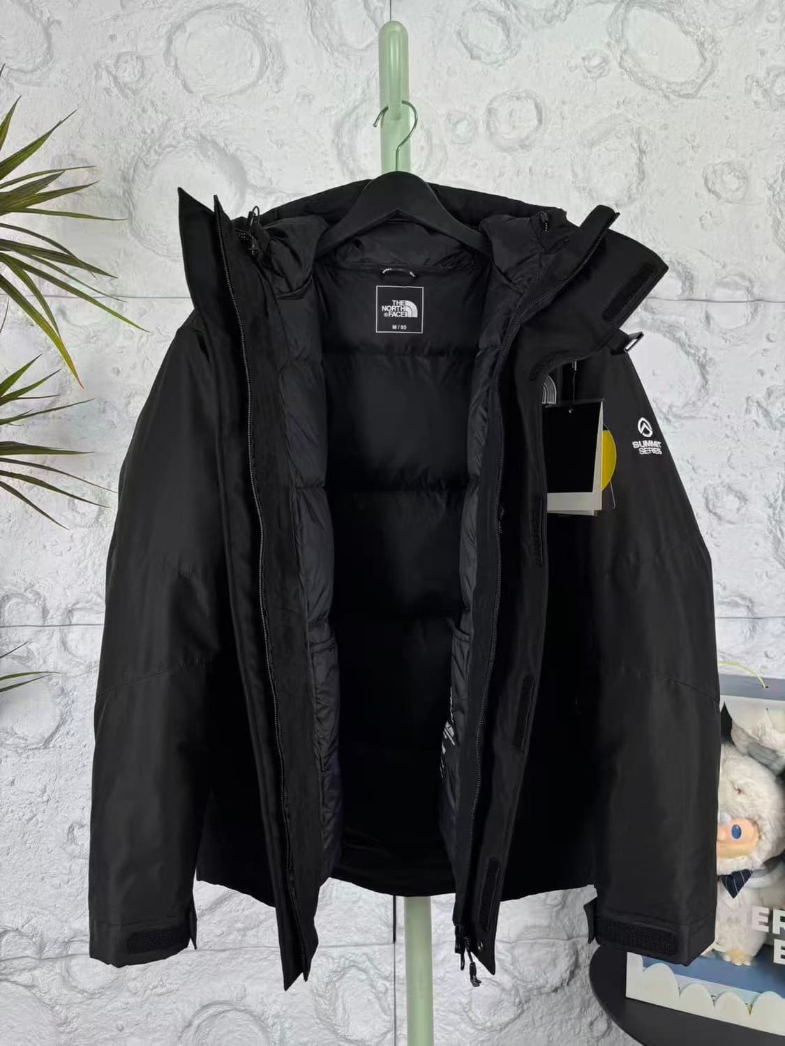 노스페이스 히말라야 집인집 파카 블랙 노 레이블(옷걸이 증정)국내매장판
 상품이미지3