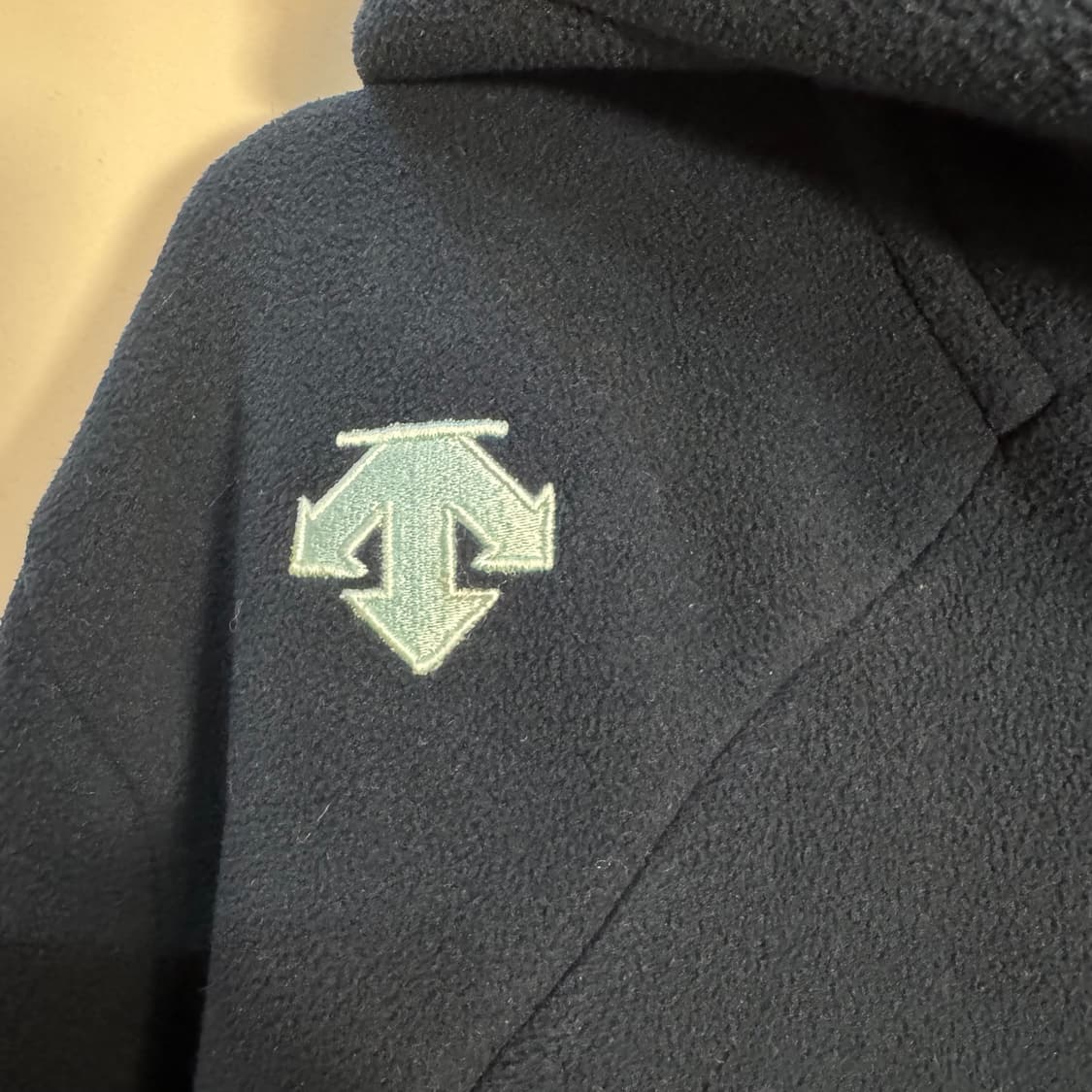 데상트 기모안감 스웻 후드집업 상품이미지5