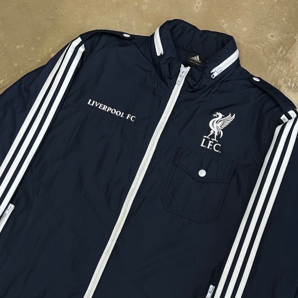 아디다스 리버풀 FC 네이비 바람막이 상품이미지1