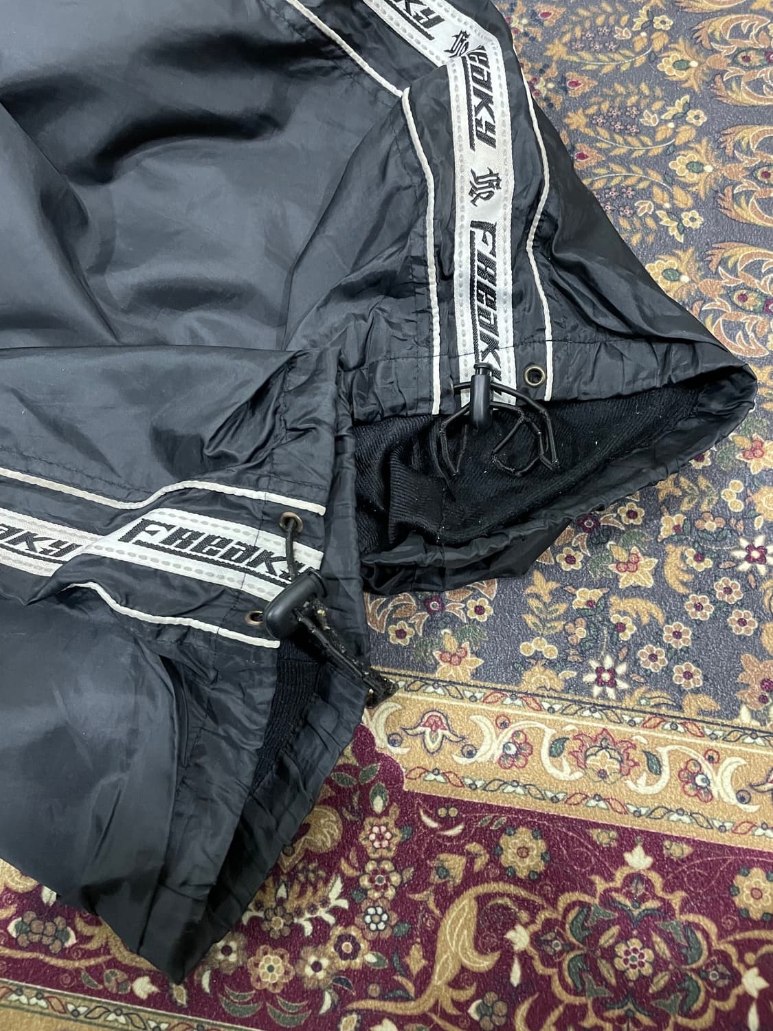 90‘s FREAKY MASSIVE 사이드 테이핑 와이드 트랙팬츠 상품이미지8