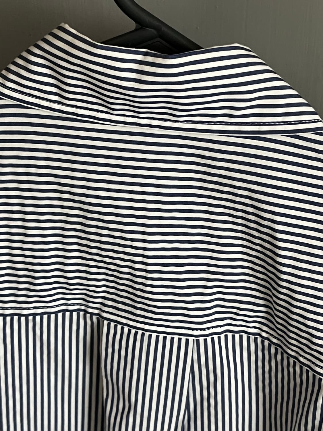 구호 kuho 자수 레터링 스트라이프 셔츠 85-94-160 상품이미지6