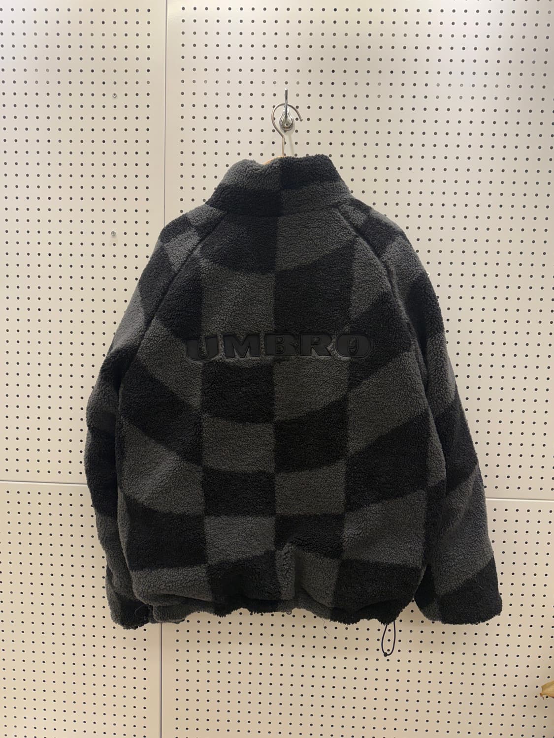 엄브로 리버서블 체크 플리스 패딩 자켓 U192 상품이미지3