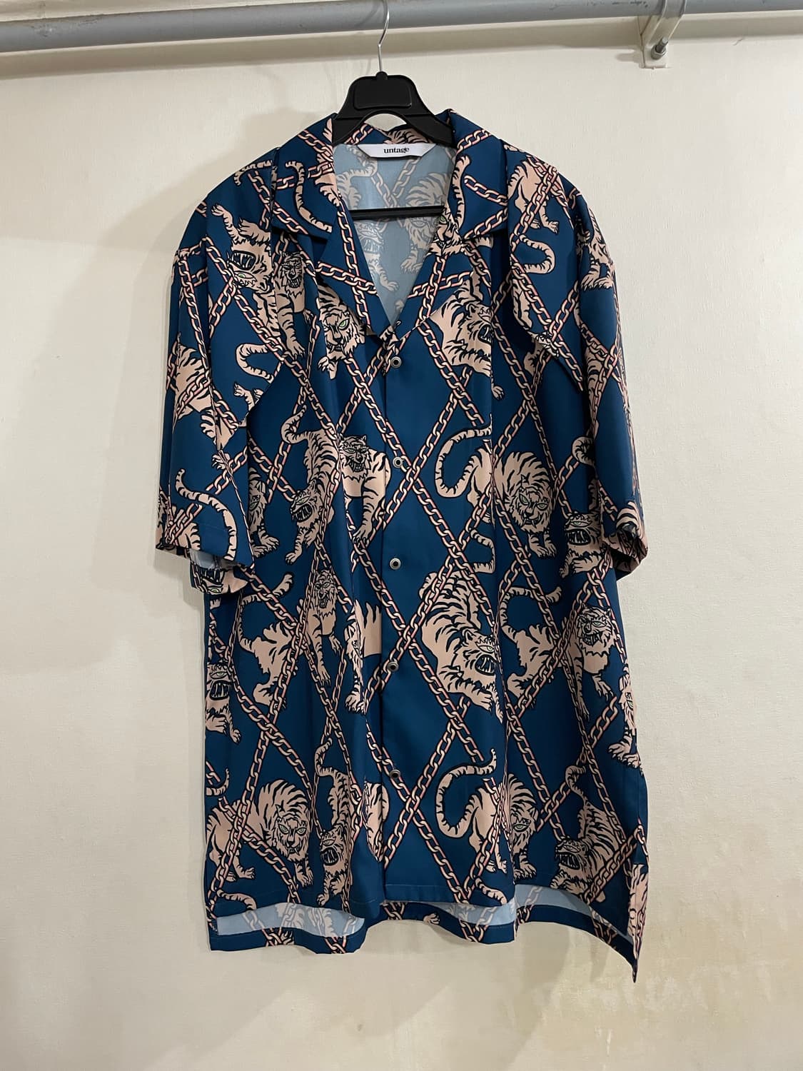 Untage Tiger-Printed Bowling Shirt 상품이미지2