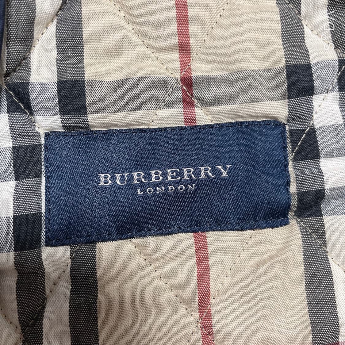 버버리 퀼팅 자켓 네이비 상품이미지9