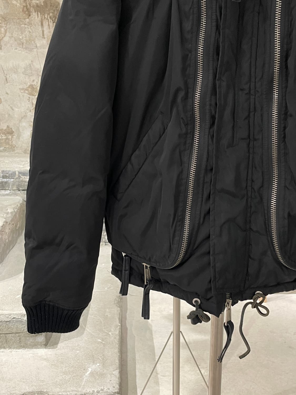 디스퀘어드2 블랙 지퍼 레이어 투 웨이 푸퍼 자켓 상품이미지4