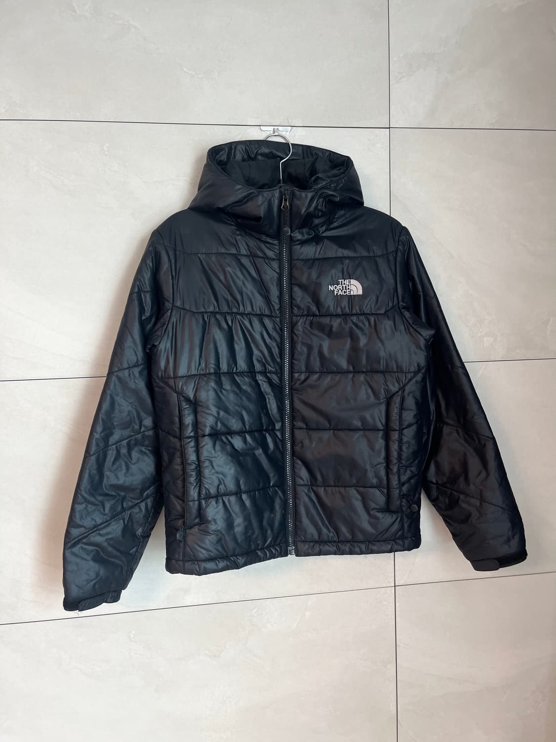 노스페이스 후드 경량 패딩 블랙 [M] 상품이미지2