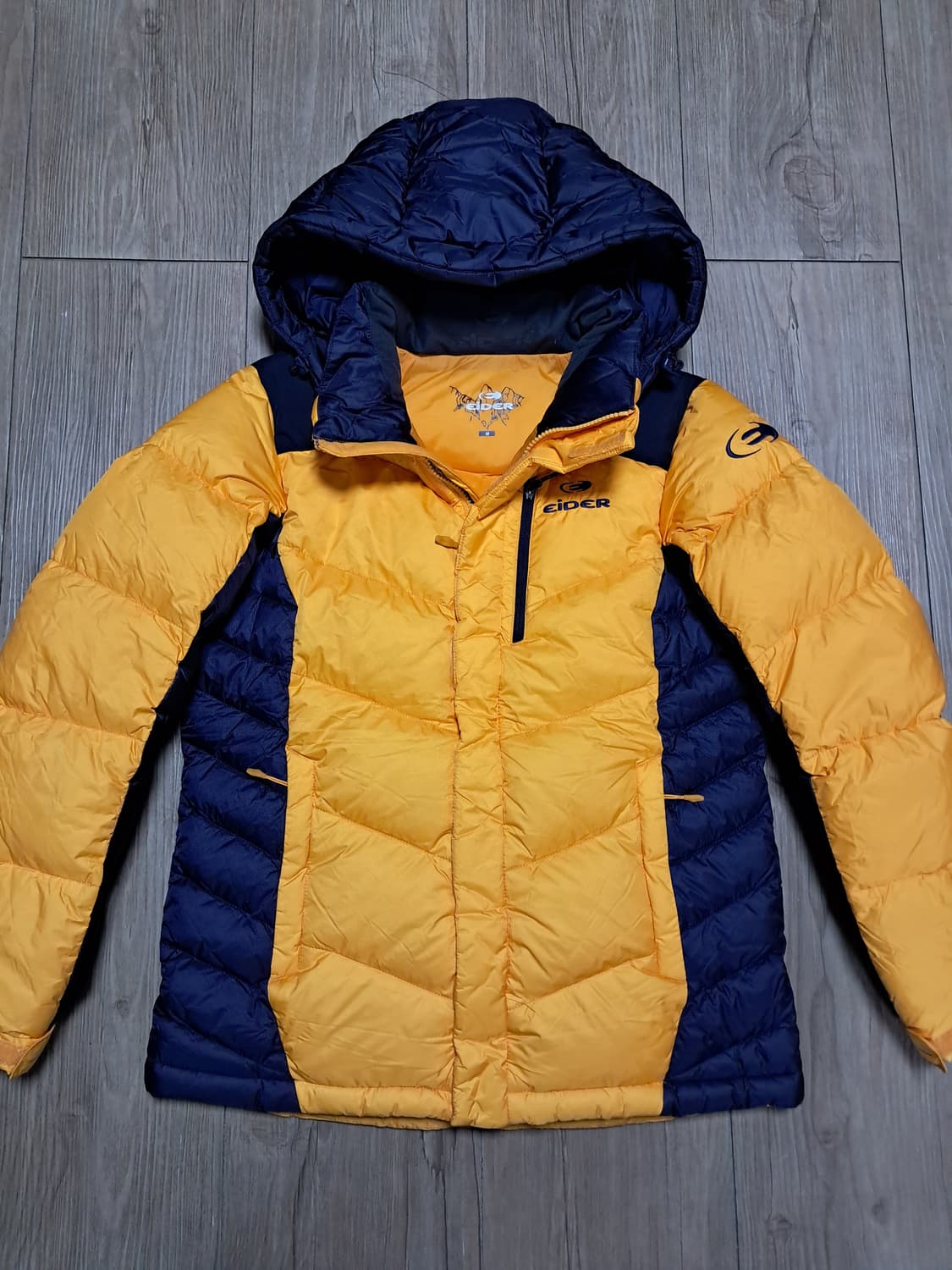 아이더 여성 숏패딩 M 상품이미지2