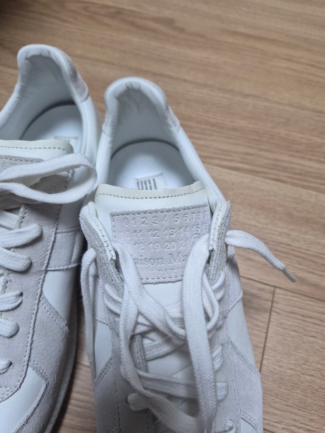 마르지엘라 카프스킨 독일군 화이트 41.5 상품이미지2