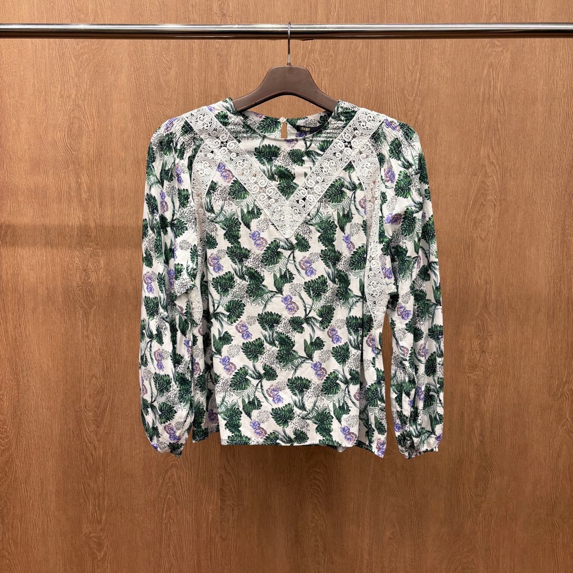 마쥬 블라우스 리프 플라워 플로럴 프린트 레이스 트리밍 디테일 아이보리 상품이미지2