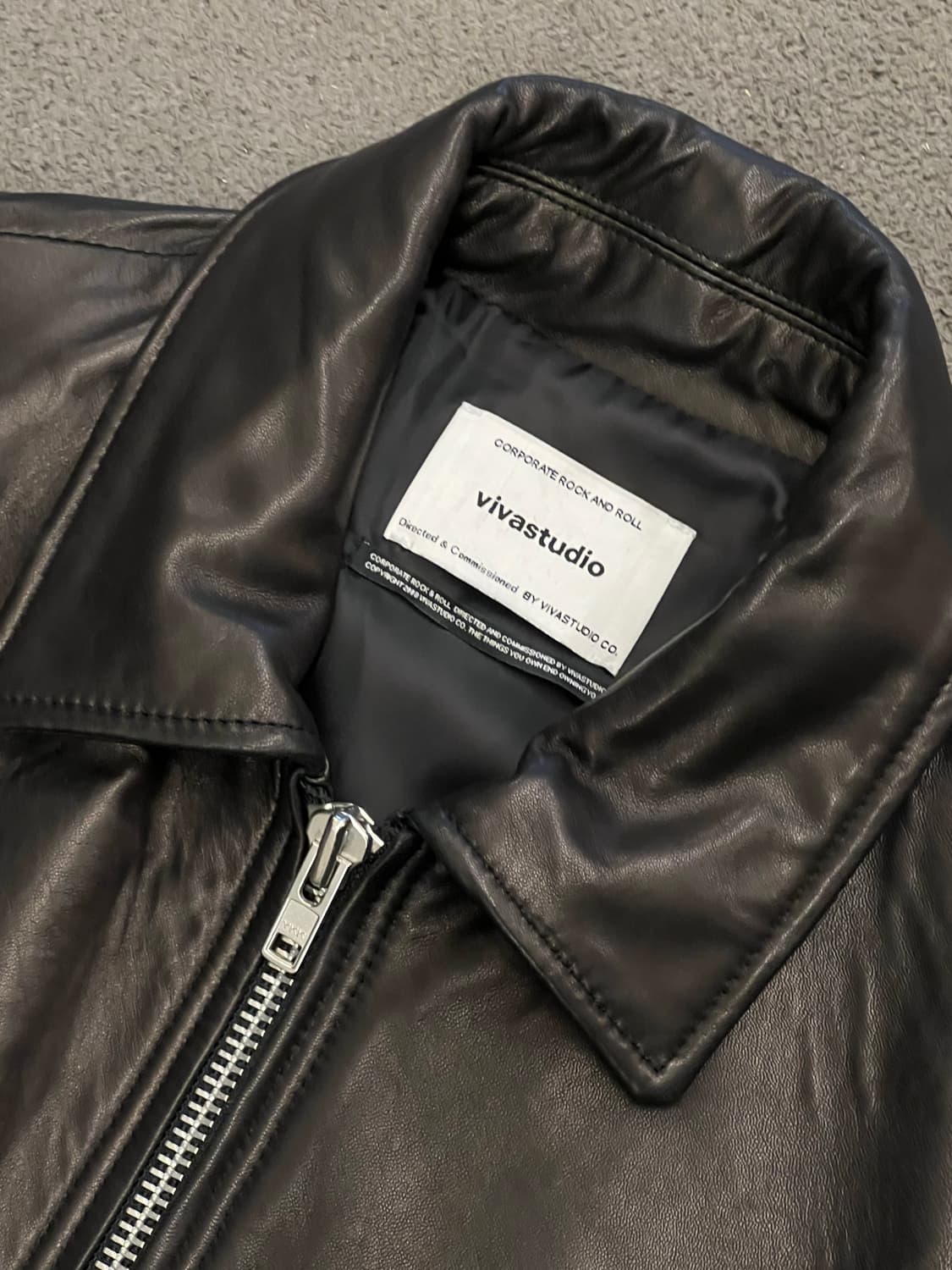비바스튜디오 싱글 라이더 레더 자켓 처분  상품이미지3