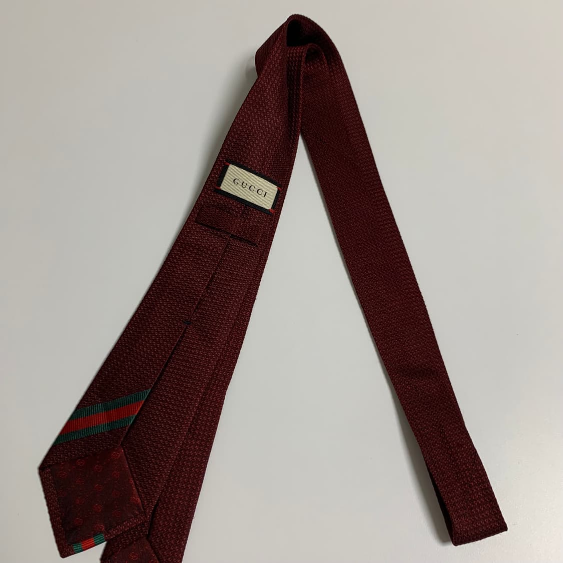 구찌 시그니처 웹 스트라이프 골드 벌 명품넥타이 신형라벨 최상급 상품이미지9
