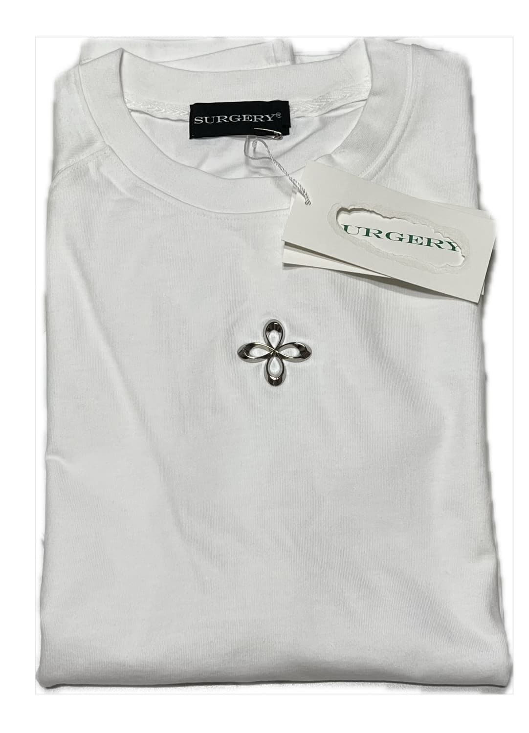 써저리 반팔L 판매합니다 상품이미지3