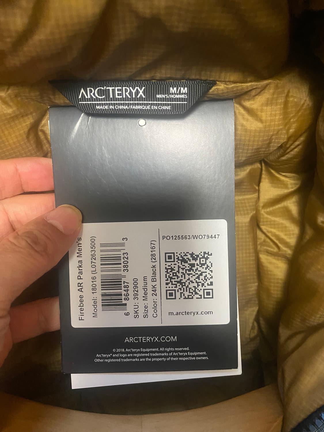 아크테릭스 패딩 파이어비 AR 24K 블랙 M사이즈 팝니다 교환가능 상품이미지2