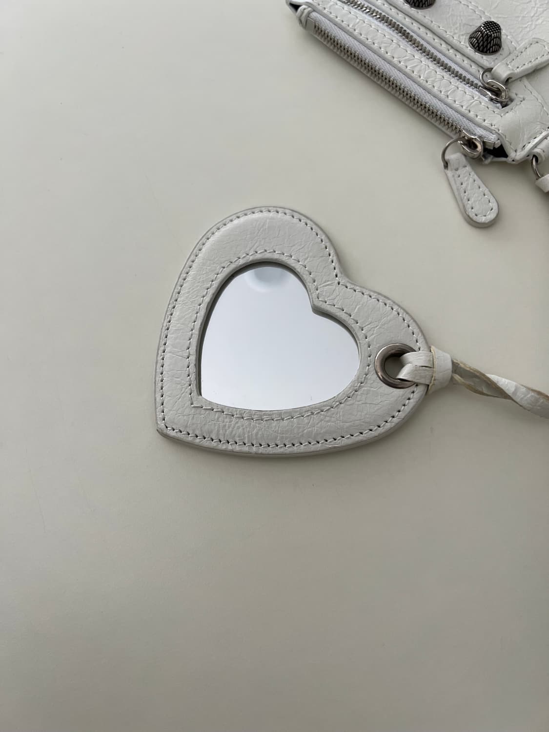 발렌시아가 르카골 xs 화이트  상품이미지5