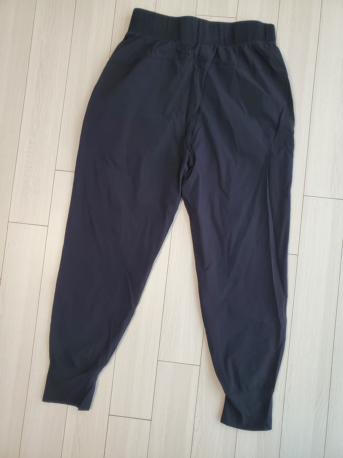 나이키 스판 블리스 럭스 기능성 러닝 우먼 조거팬츠 CU4612-010 상품이미지2