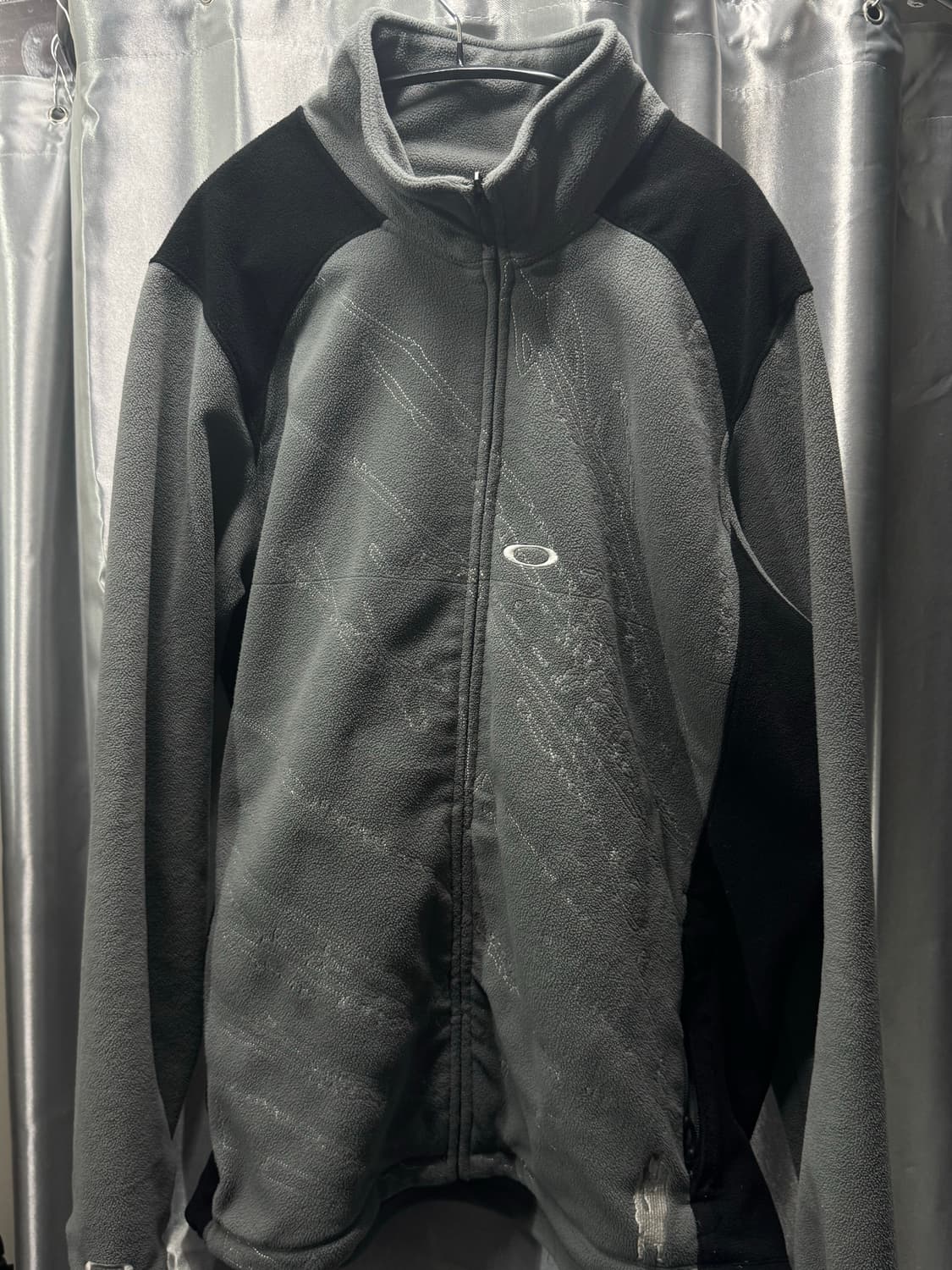 오클리 00s 플리스 집업 상품이미지1