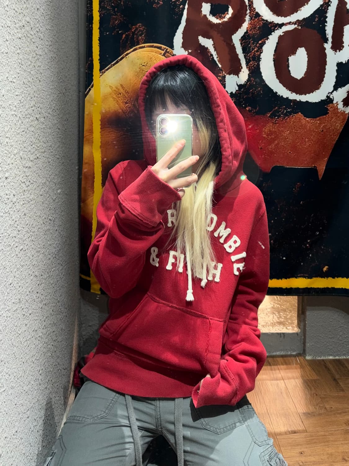 아베크롬비 레드 후드티 상품이미지1