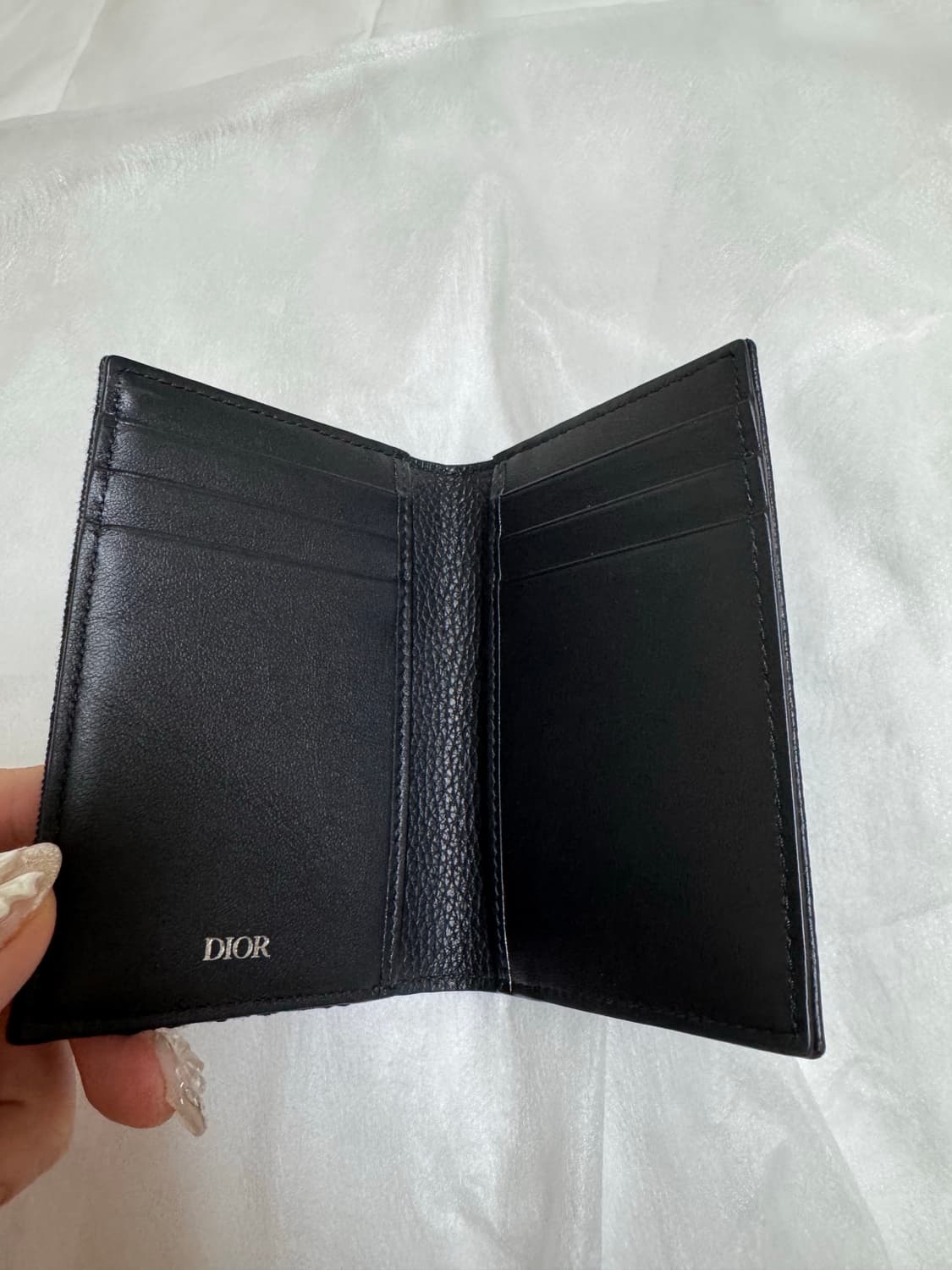디올 오블리크 지갑 판매합니다 (거의 새상품급) 상품이미지4