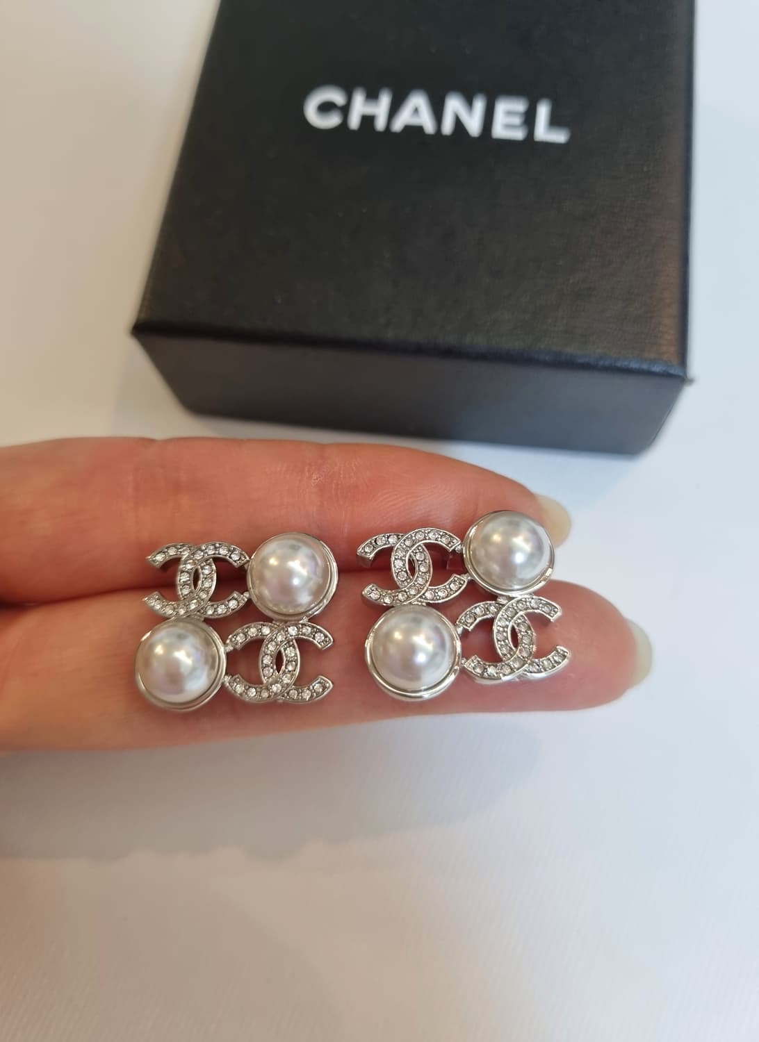 샤넬 업사이클링 더블진주 귀걸이 상품이미지5