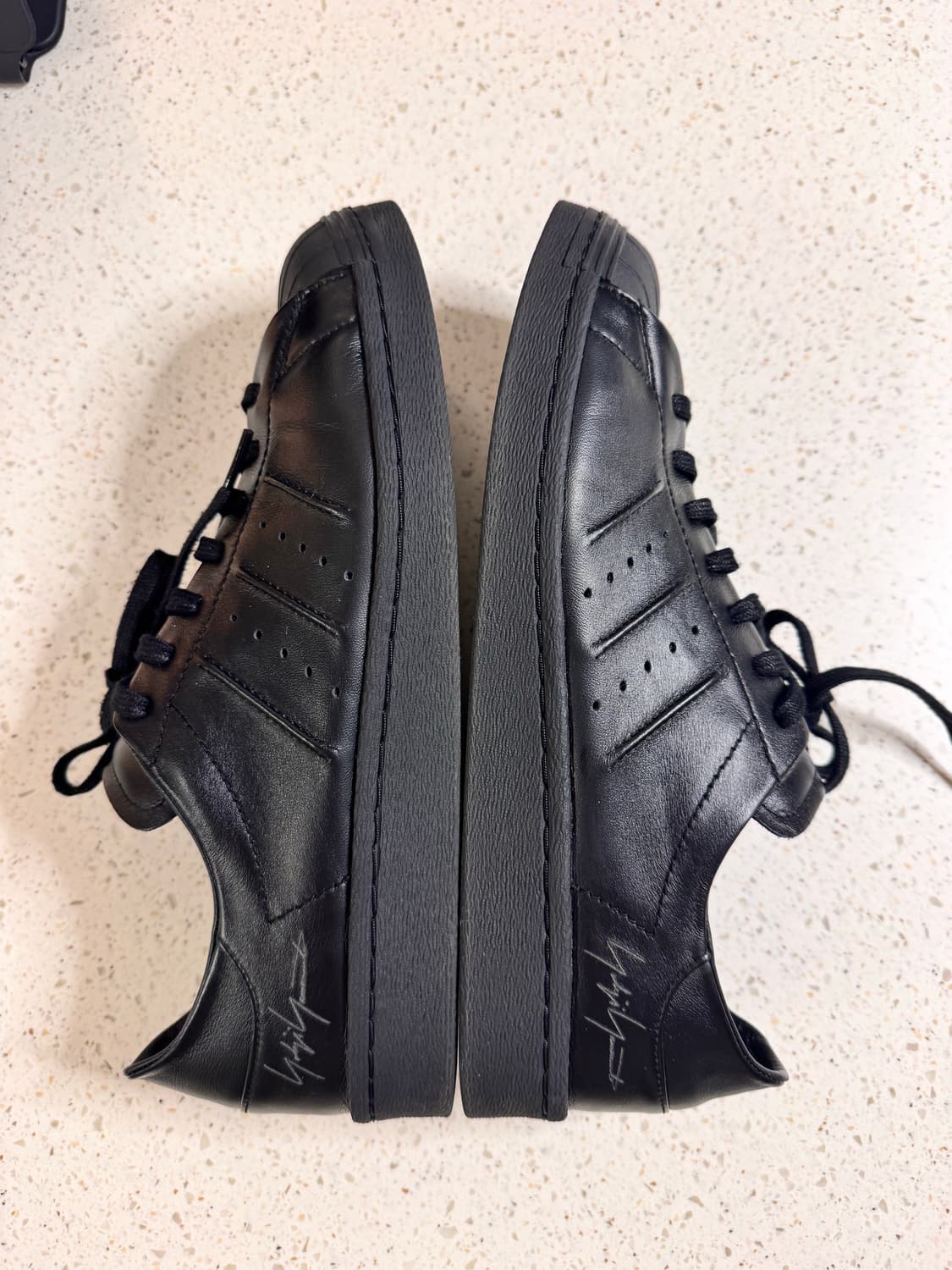 Y-3 슈퍼스타 올블랙 285 상품이미지3