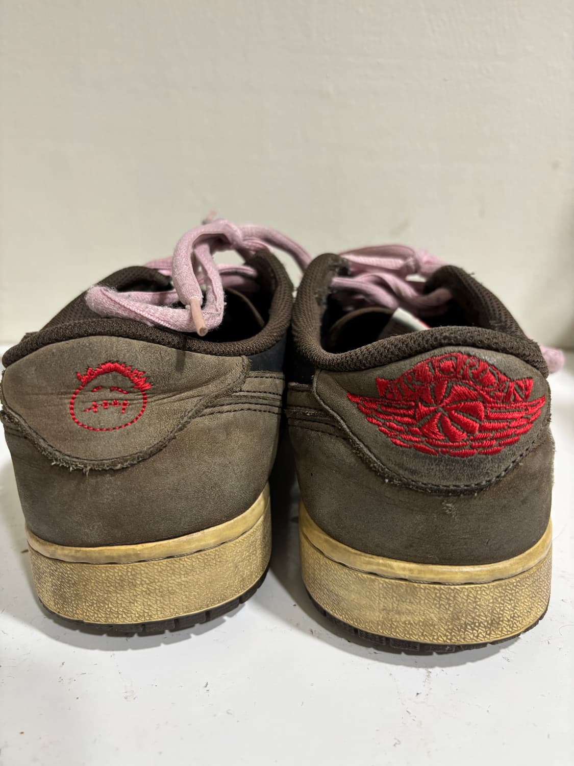 나이키조던 1 x 트래비스 스캇 레트로 로우 OG SP 모카 상품이미지2