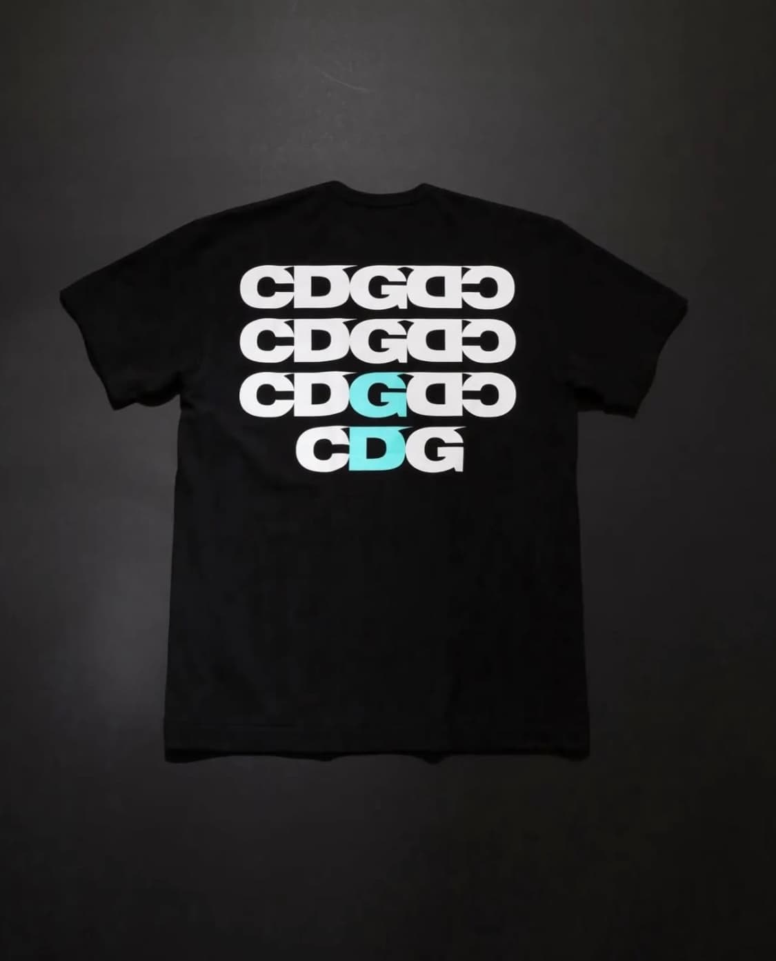 꼼데 CDG x 지디 반팔티 L 상품이미지1