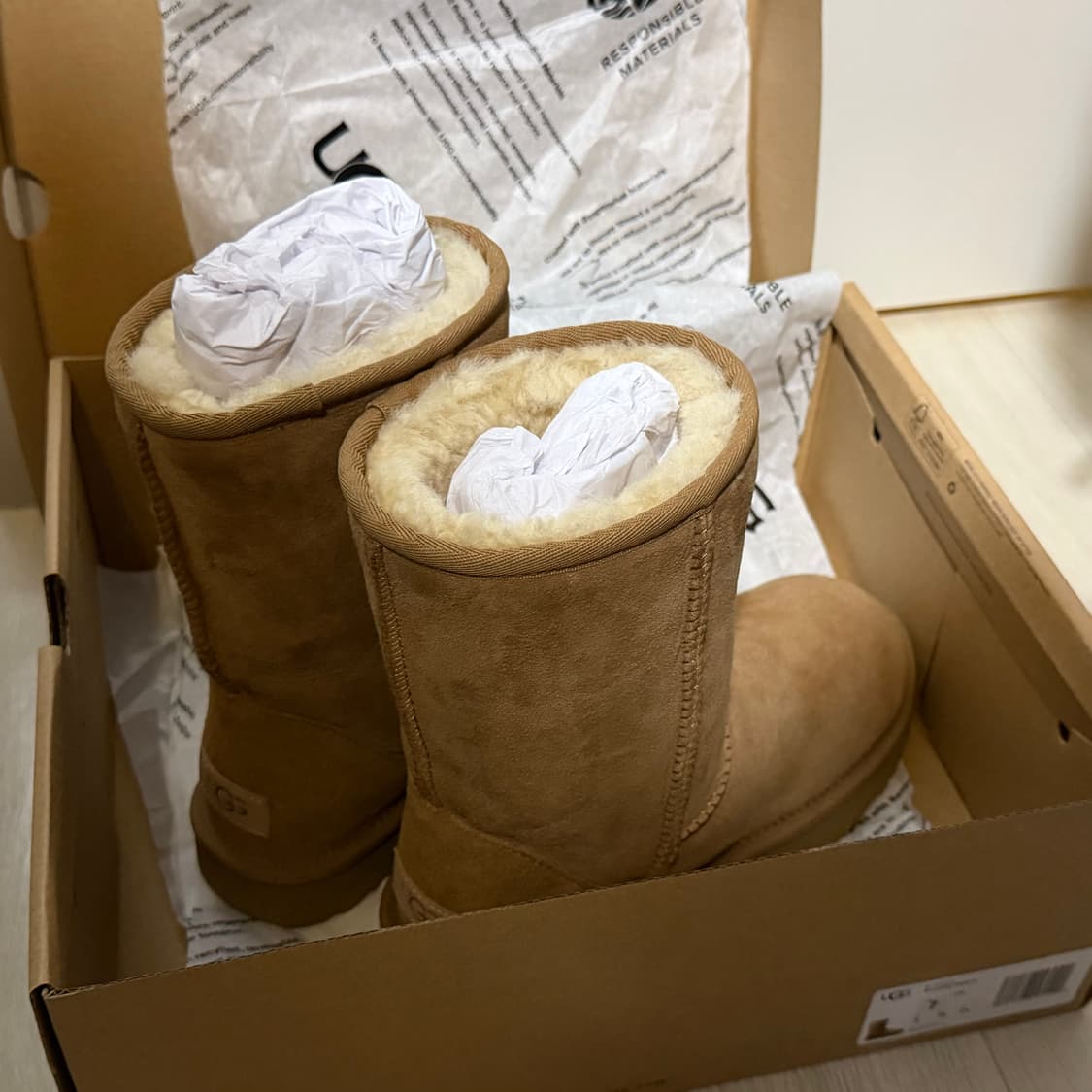 UGG 어그 Classic Short II 클래식 숏(체스트넛/7사이즈) 상품이미지4