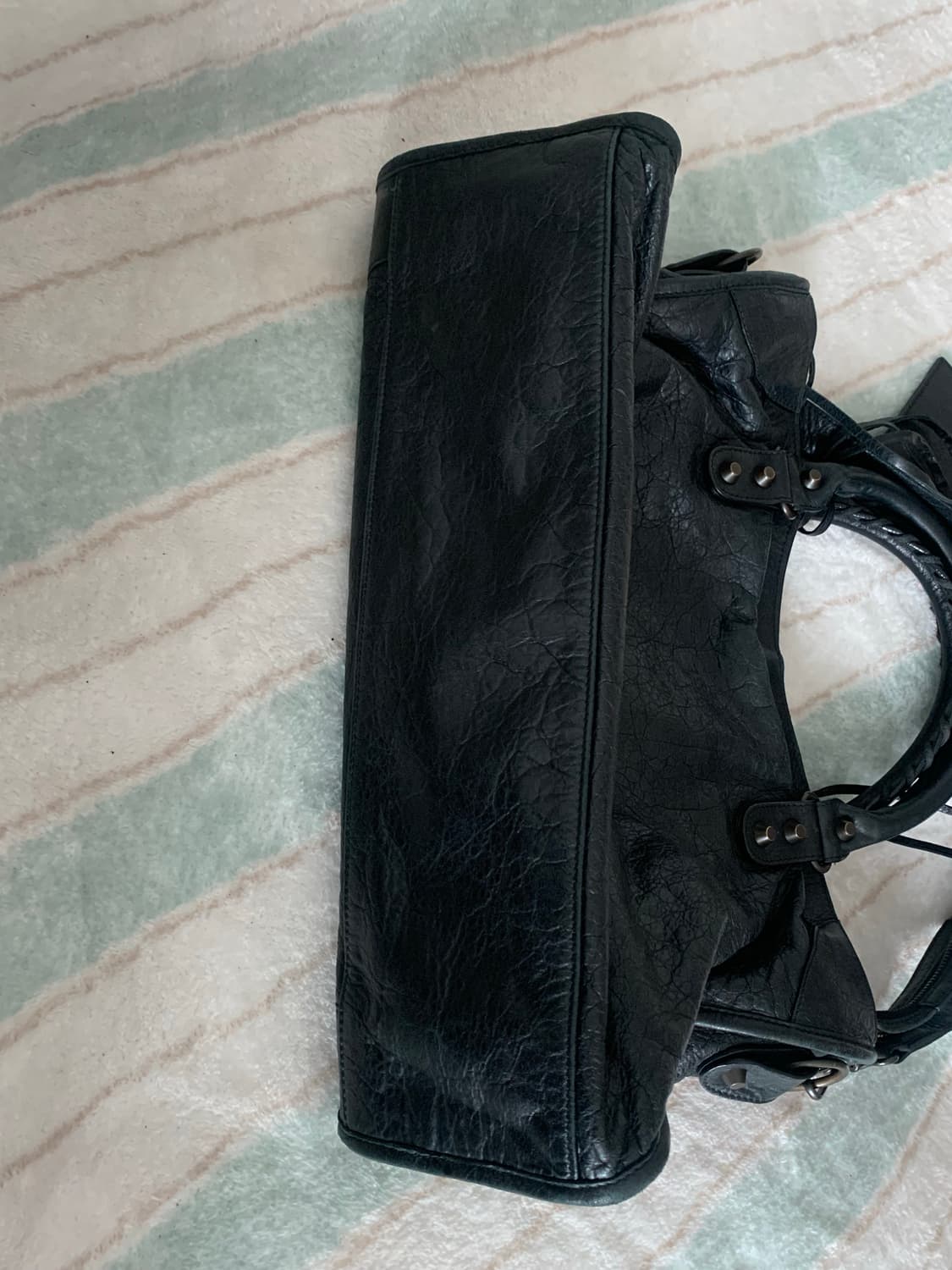 발렌시아가 시티백 모터백 미듐 정품 블랙  상품이미지7