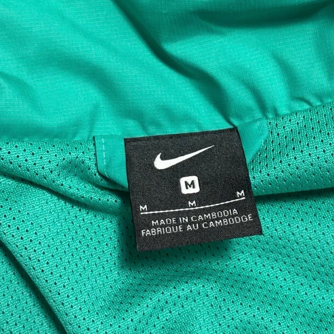 나이키 바르셀로나 20-21 AWF 바람막이 상품이미지4