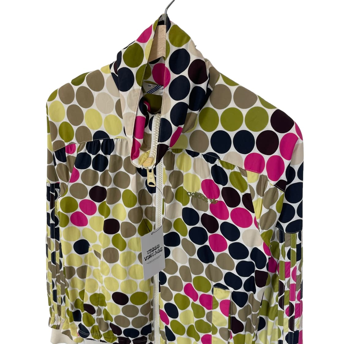 아디다스 배색 도트패턴 뒷트임 바람막이 상품이미지3