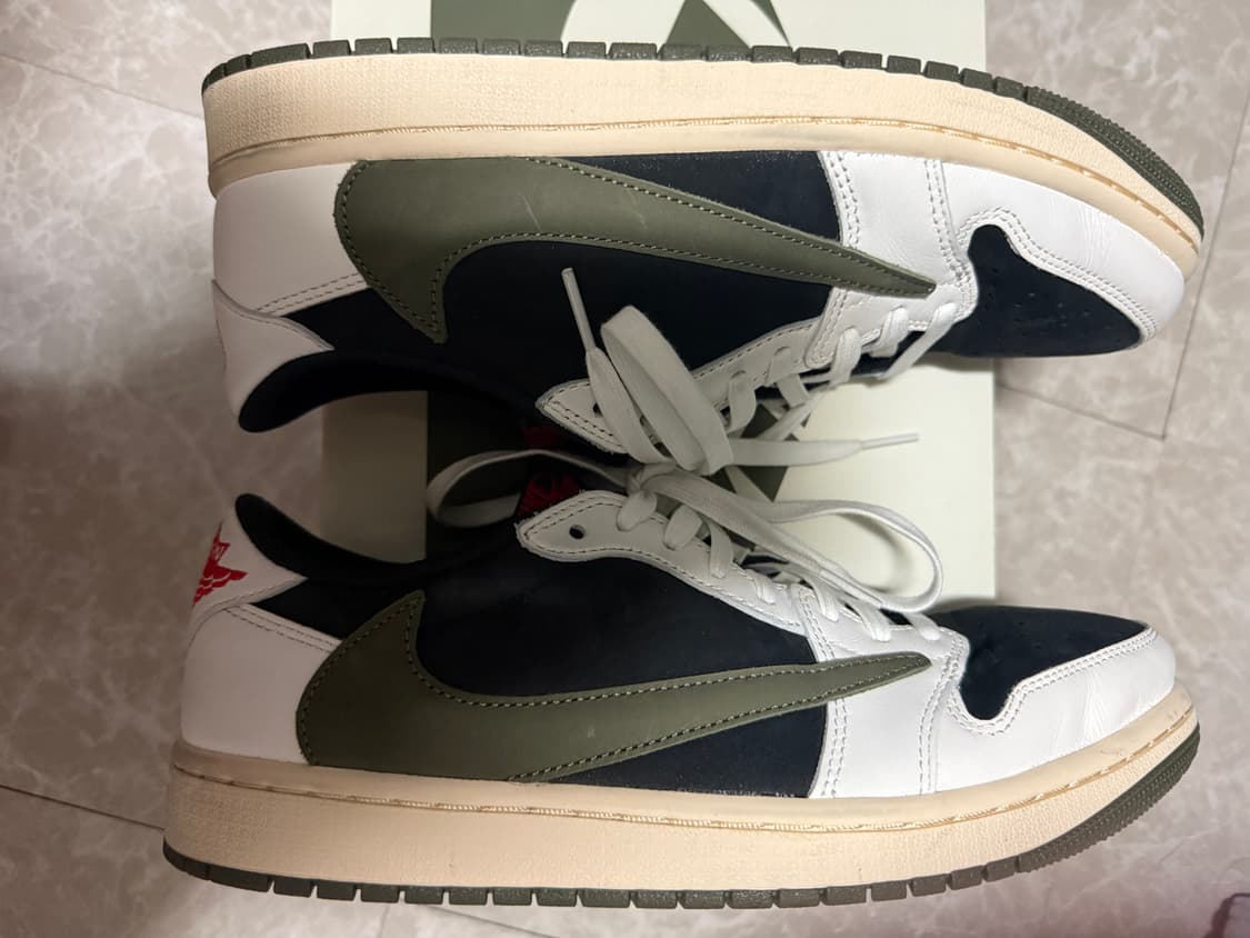 275사이즈 나이키 조던1 트래비스 스캇 로우 미디엄 올리브 상품이미지4