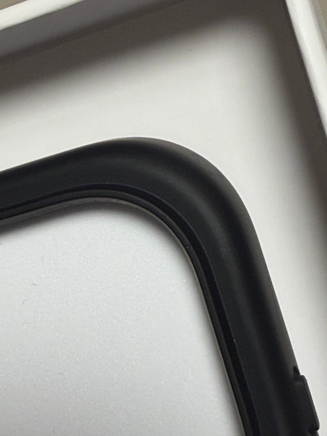 리모와 정품 아이폰 17프로 케이스 블랙 상품이미지4