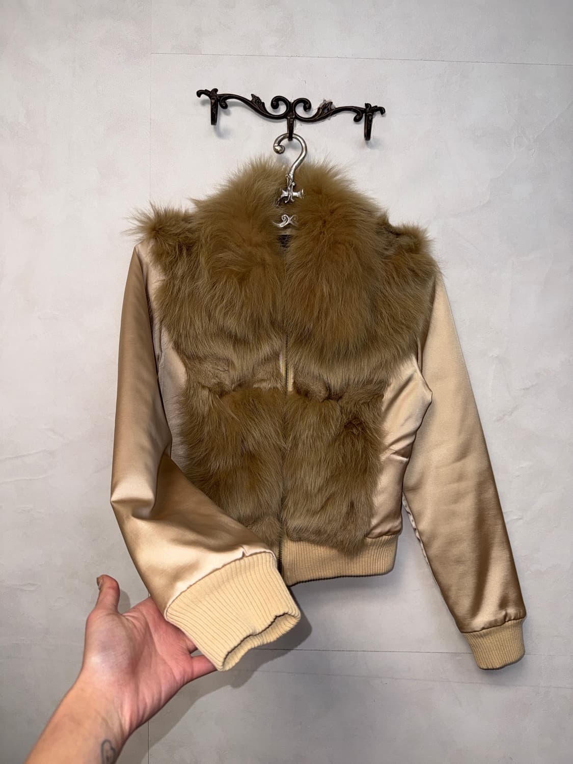 Beige fox fur satin zipup jacket  상품이미지2
