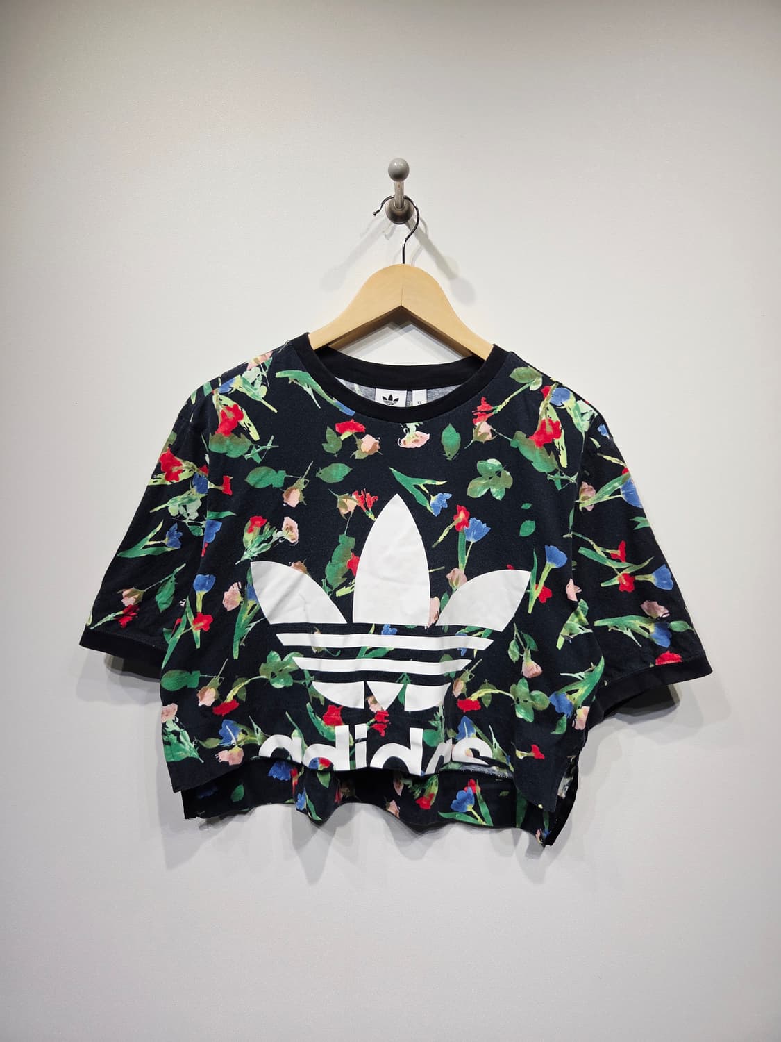 아디다스 오리지널스 플로럴 크롭 티셔츠_XS 상품이미지2