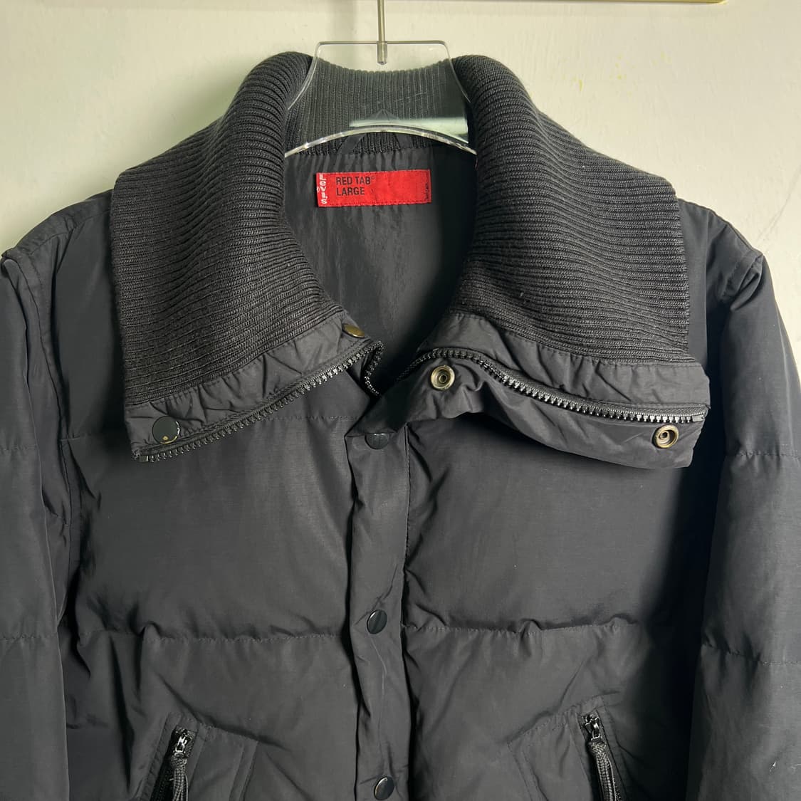 리바이스 레드탭 블랙 푸퍼 다운 패딩 상품이미지4