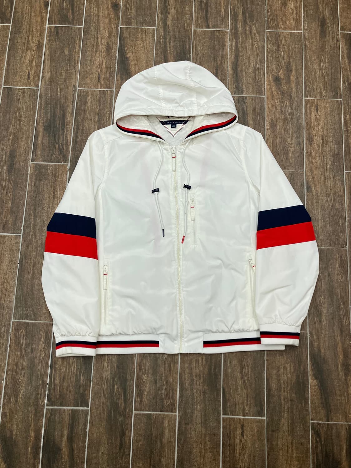 타미힐피거 올드스쿨 빅로고 바람막이 상품이미지3