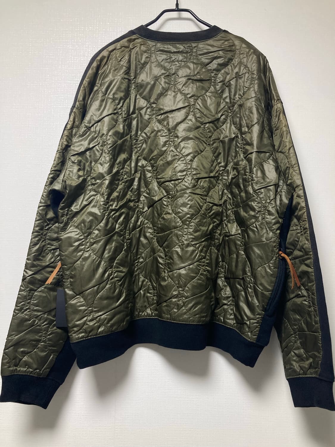 캐피탈 본 플리스 퀄팅 맨투맨 상품이미지2