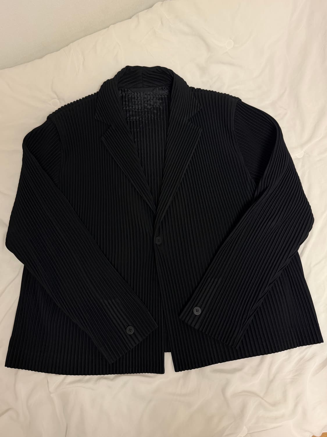 옴므플리세 플리츠 크롭 블레이저 자켓 상품이미지1