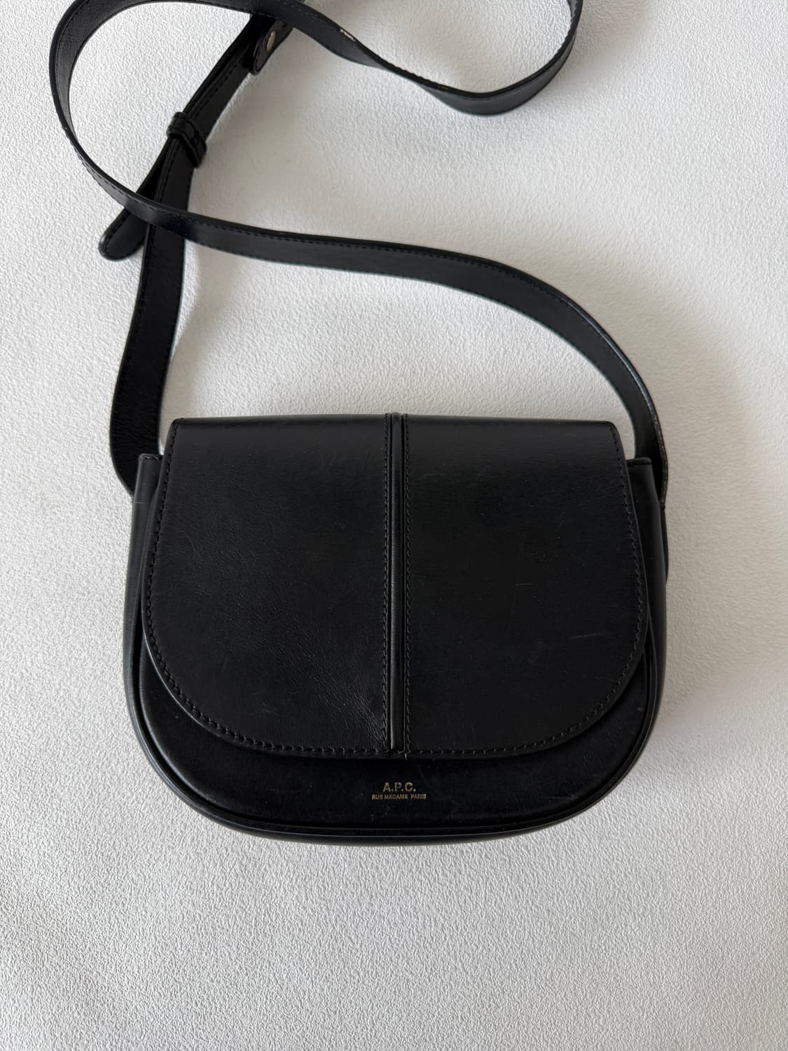 아페쎄(A.P.C) 레더 크로스백 상품이미지2