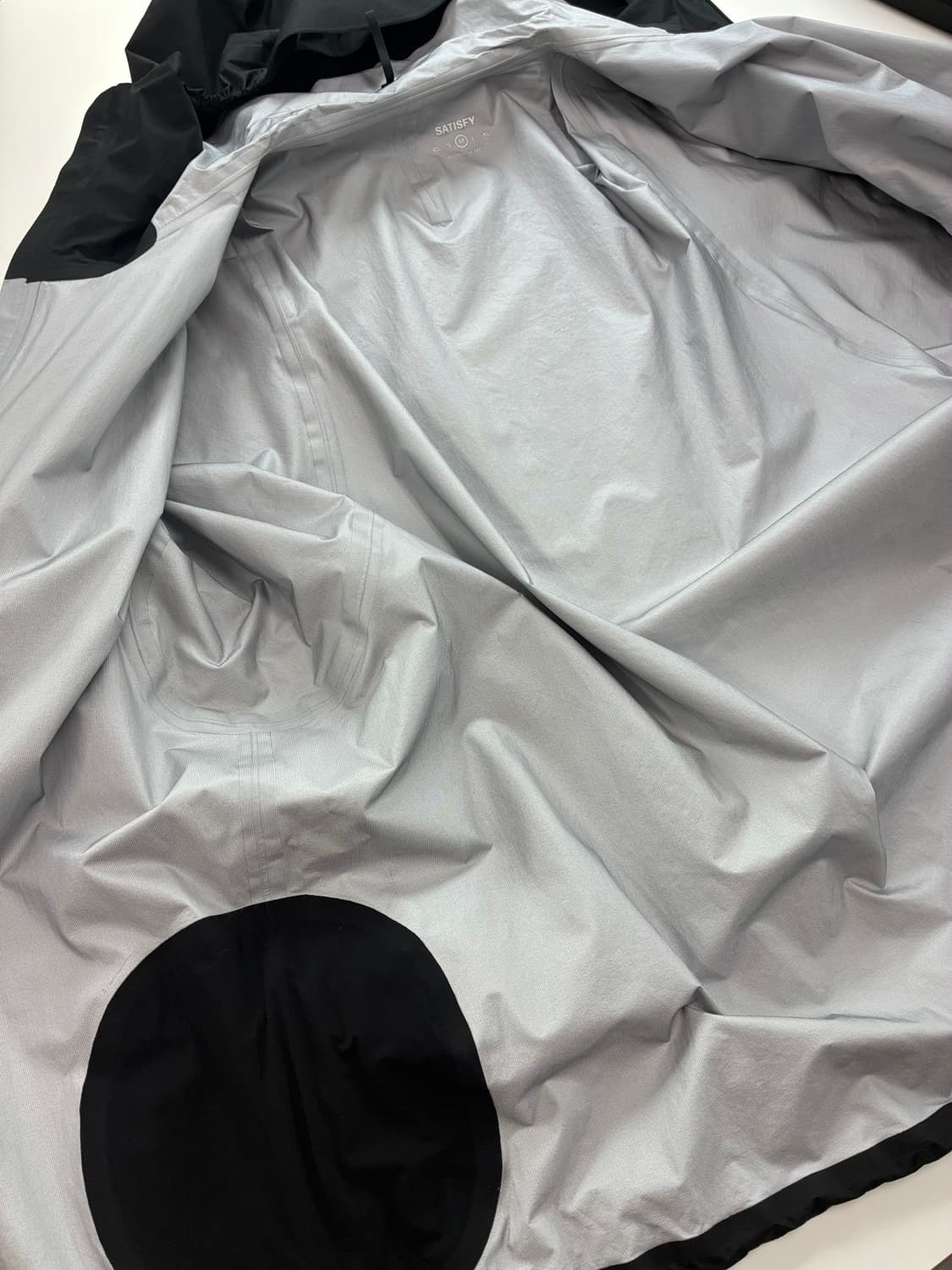 새티스파이 퍼텍스 3L 플라이 레인 자켓 블랙 상품이미지4