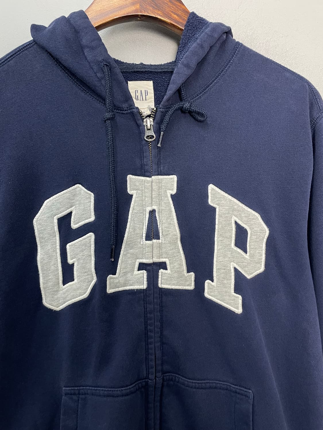 갭 로고 네이비 후드집업 H2377 상품이미지3