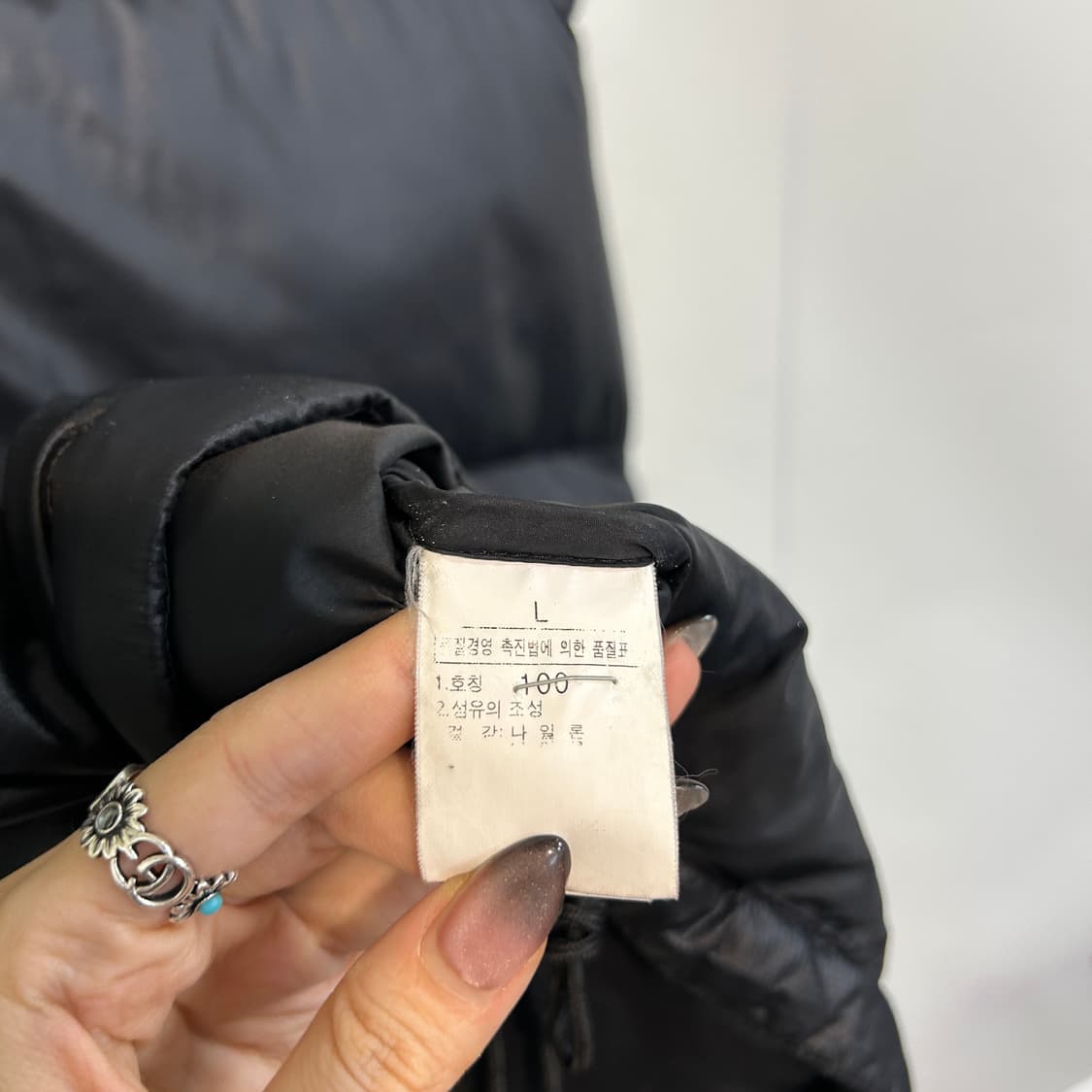 노스페이스 700 남성 패딩조끼 100 정품 블랙 상태굿 상품이미지3