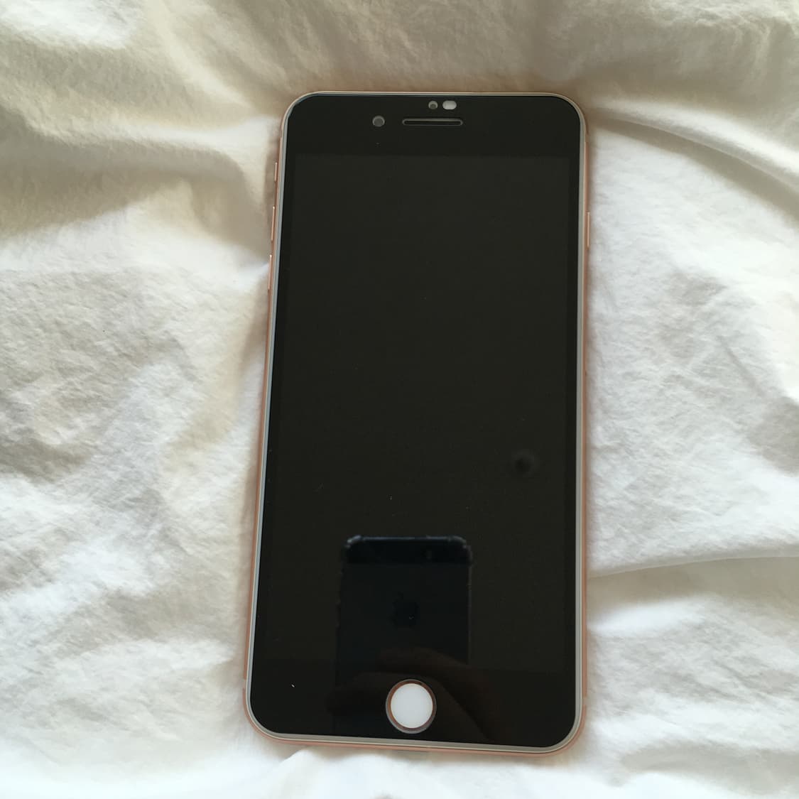 아이폰8+플러스 골드 256GB(정품 가죽케이스 포함) 상품이미지3