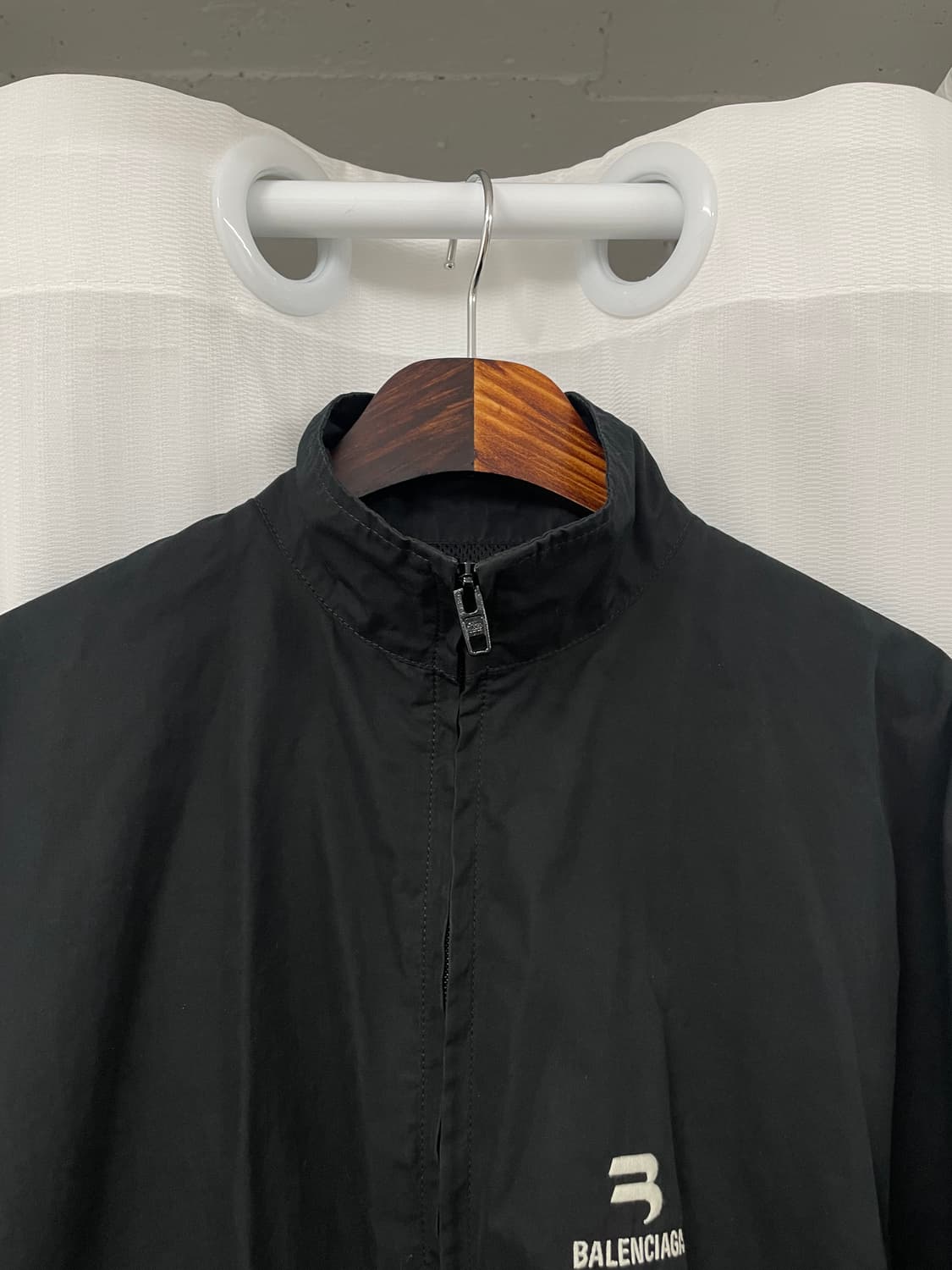 발렌시아가 트랙자켓 바람막이 44사이즈 상품이미지5