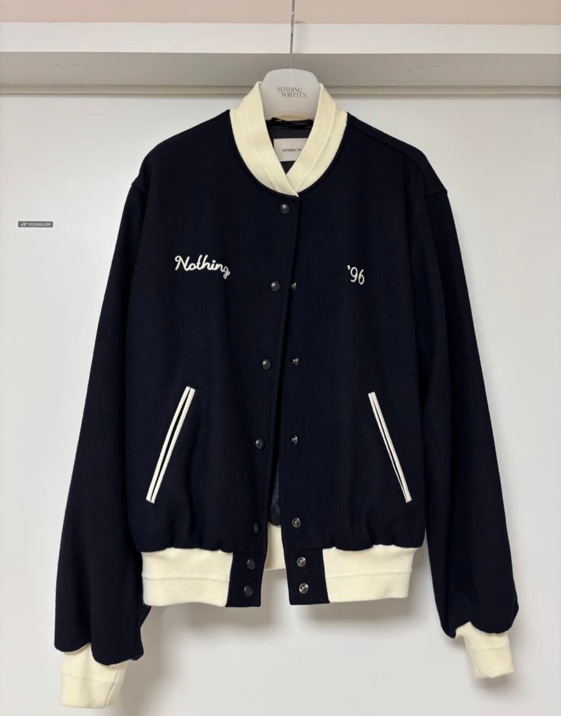 낫띵리튼 울 바시티 자켓 판매합니다. 상품이미지4
