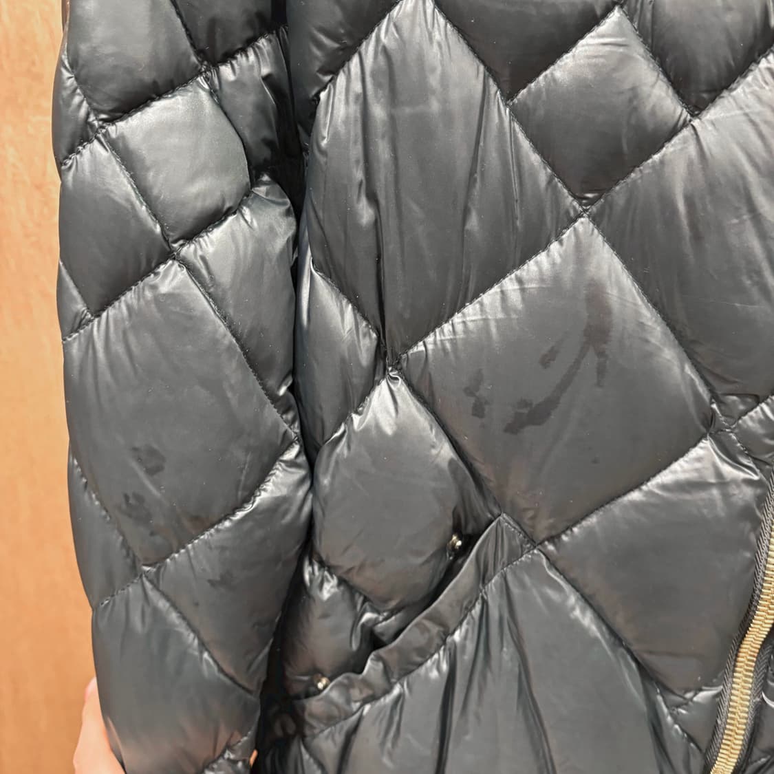 돌체앤가바나 다운 블루종 점퍼 다이아 퀄팅 패턴 골드 지퍼 디테일 딥그린 상품이미지8